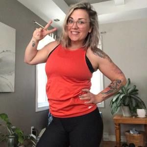 Meet your Posher, Caroline